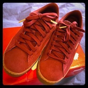 Puma Sneakers